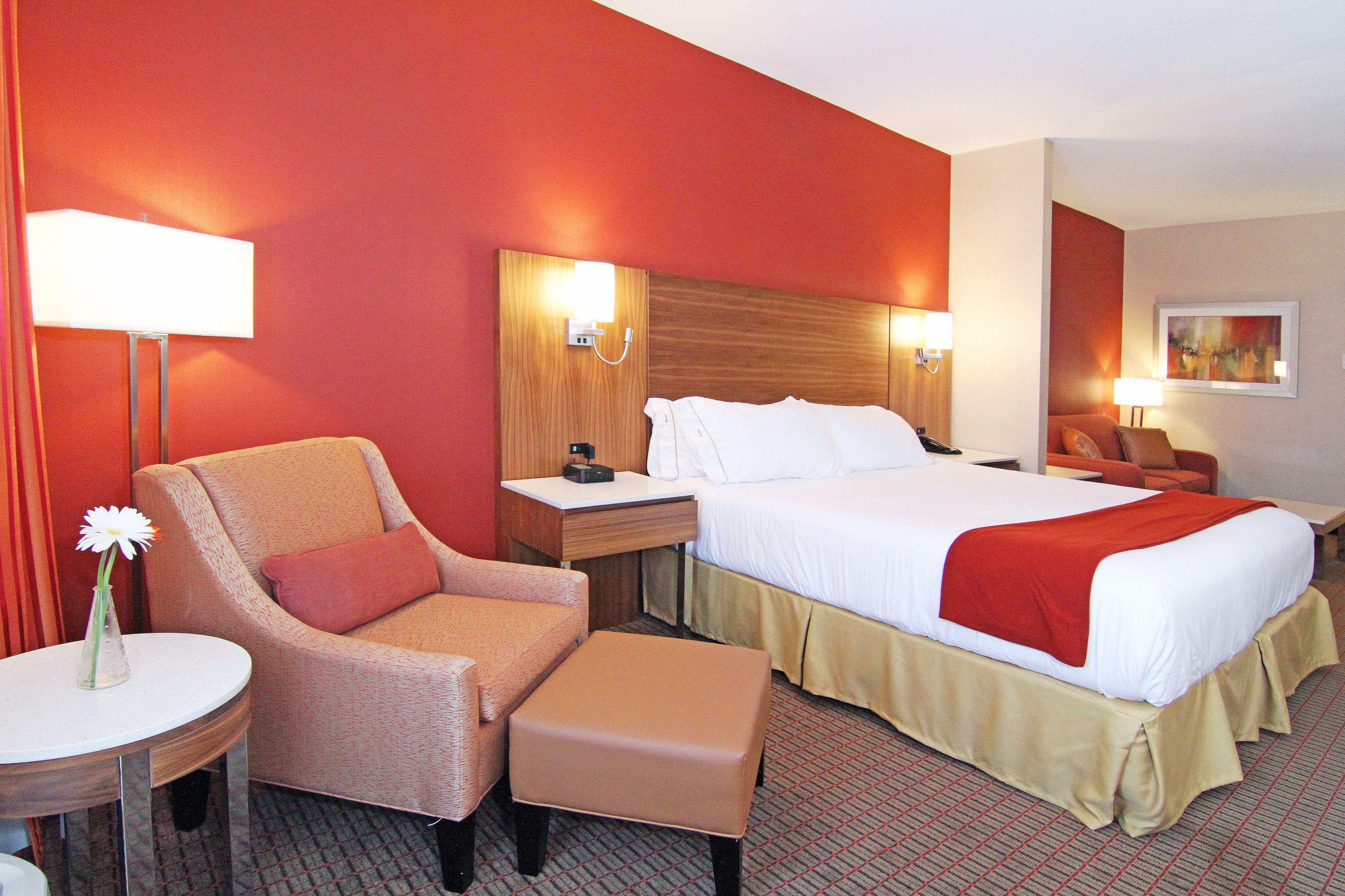 Holiday Inn Express And Suites Calgary University By Ihg Eksteriør billede