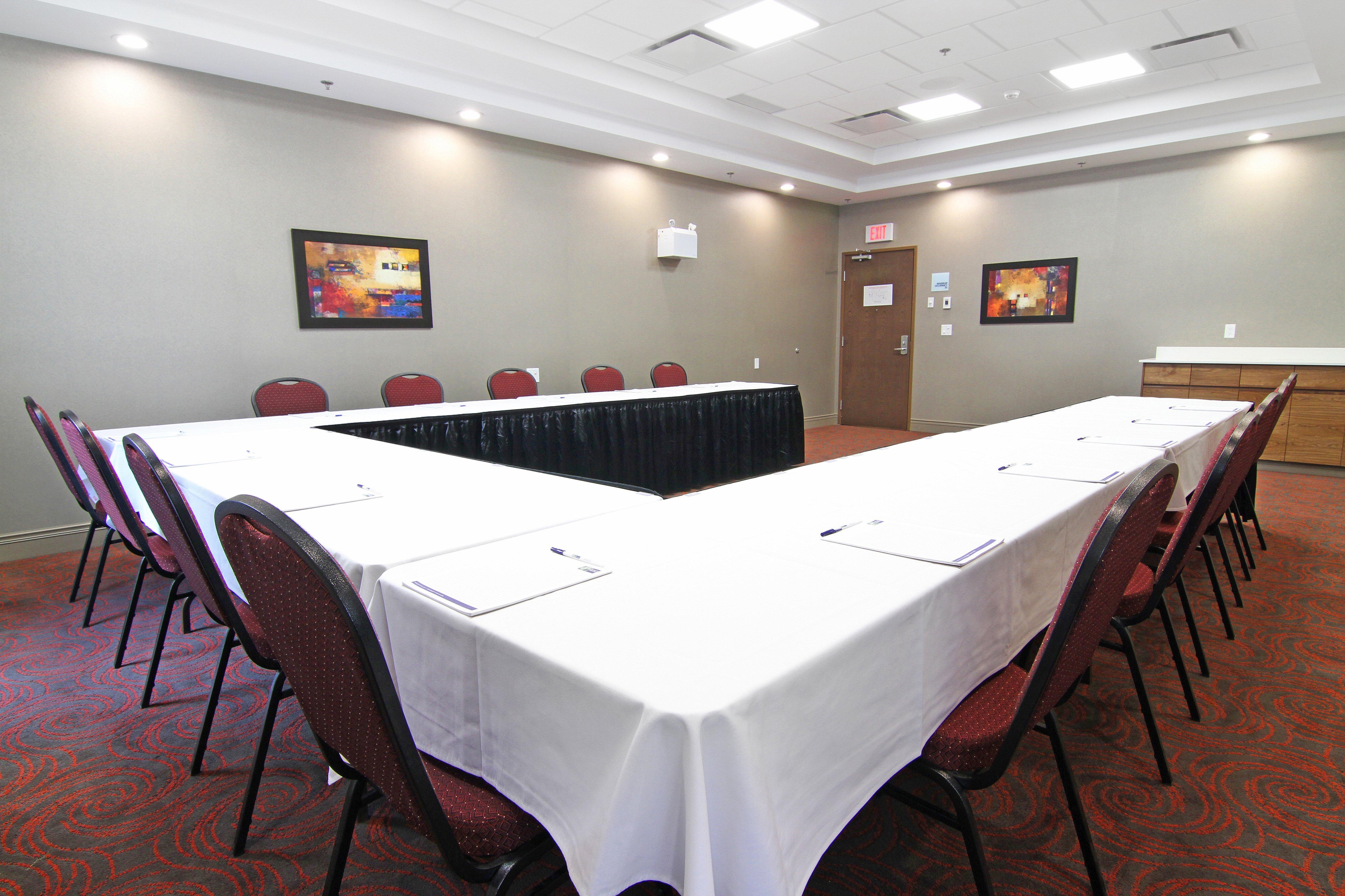 Holiday Inn Express And Suites Calgary University By Ihg Eksteriør billede