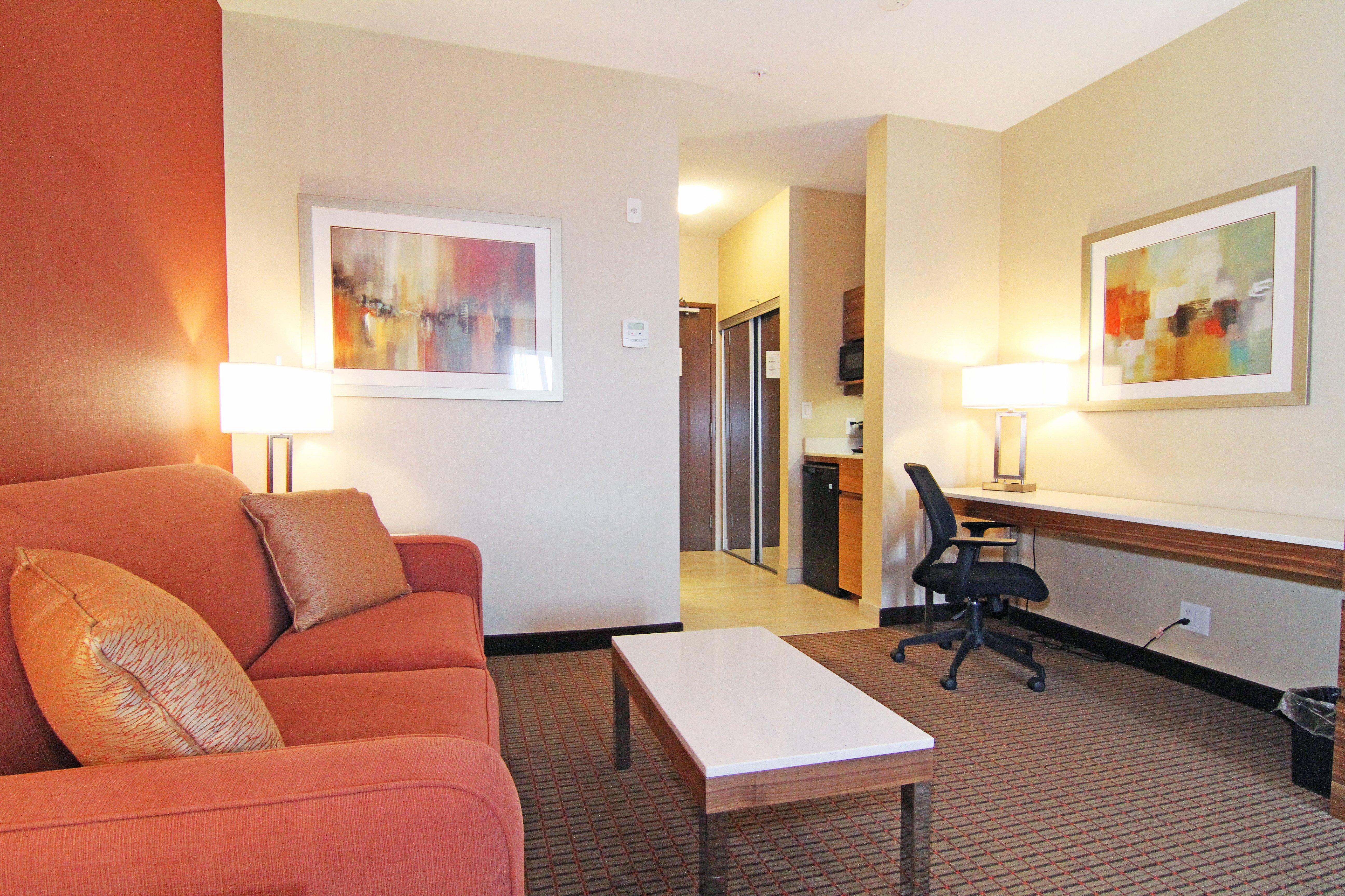Holiday Inn Express And Suites Calgary University By Ihg Eksteriør billede