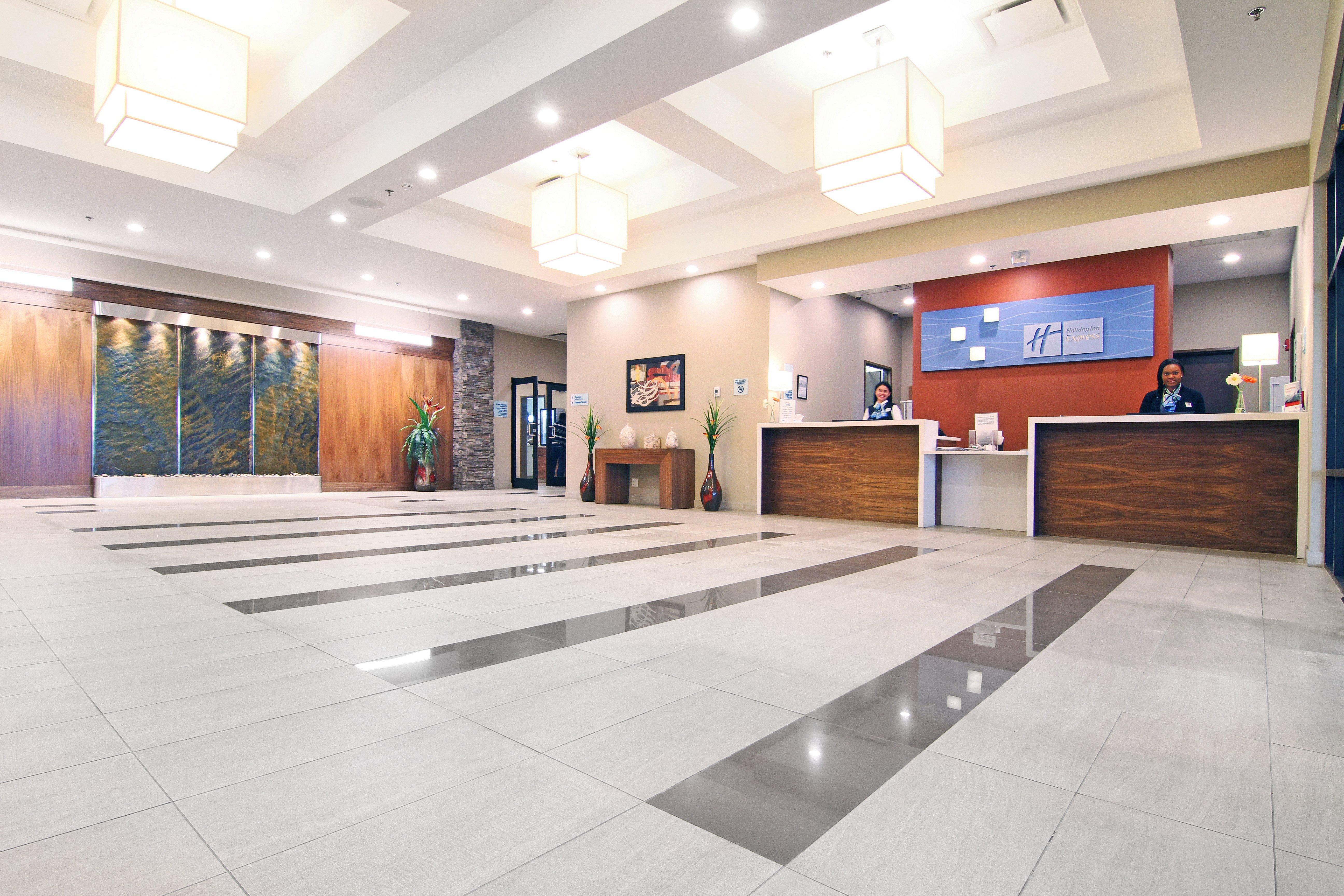 Holiday Inn Express And Suites Calgary University By Ihg Eksteriør billede